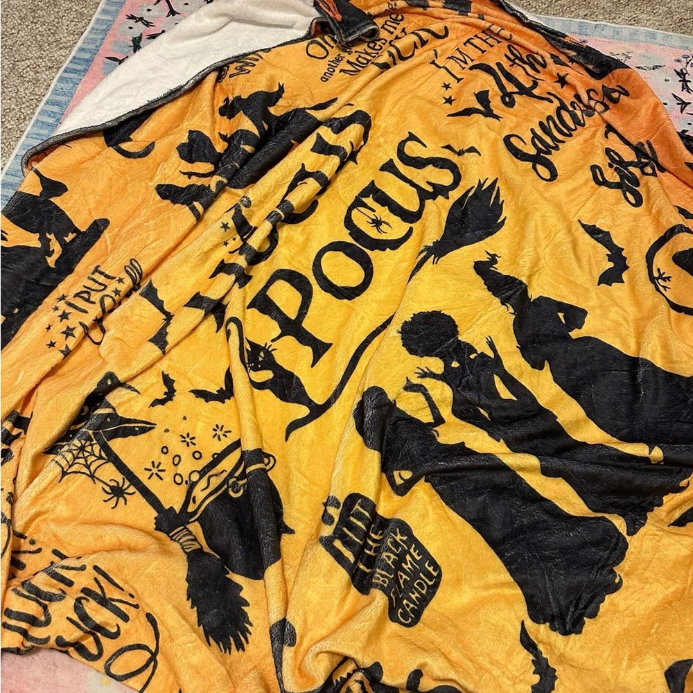Hocus Pocus Halloween Blanket - Orange and Black